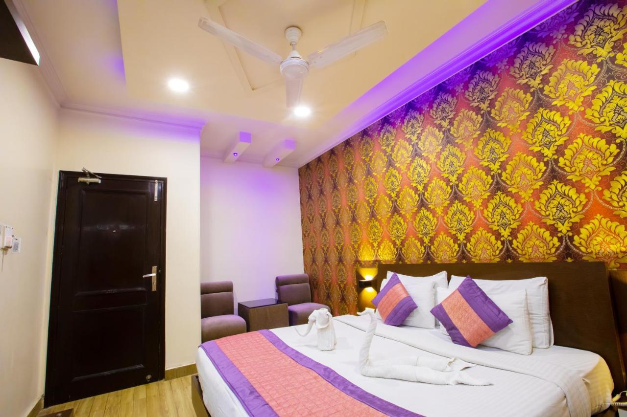 Hotel Surya International Delhi  Eksteriør billede