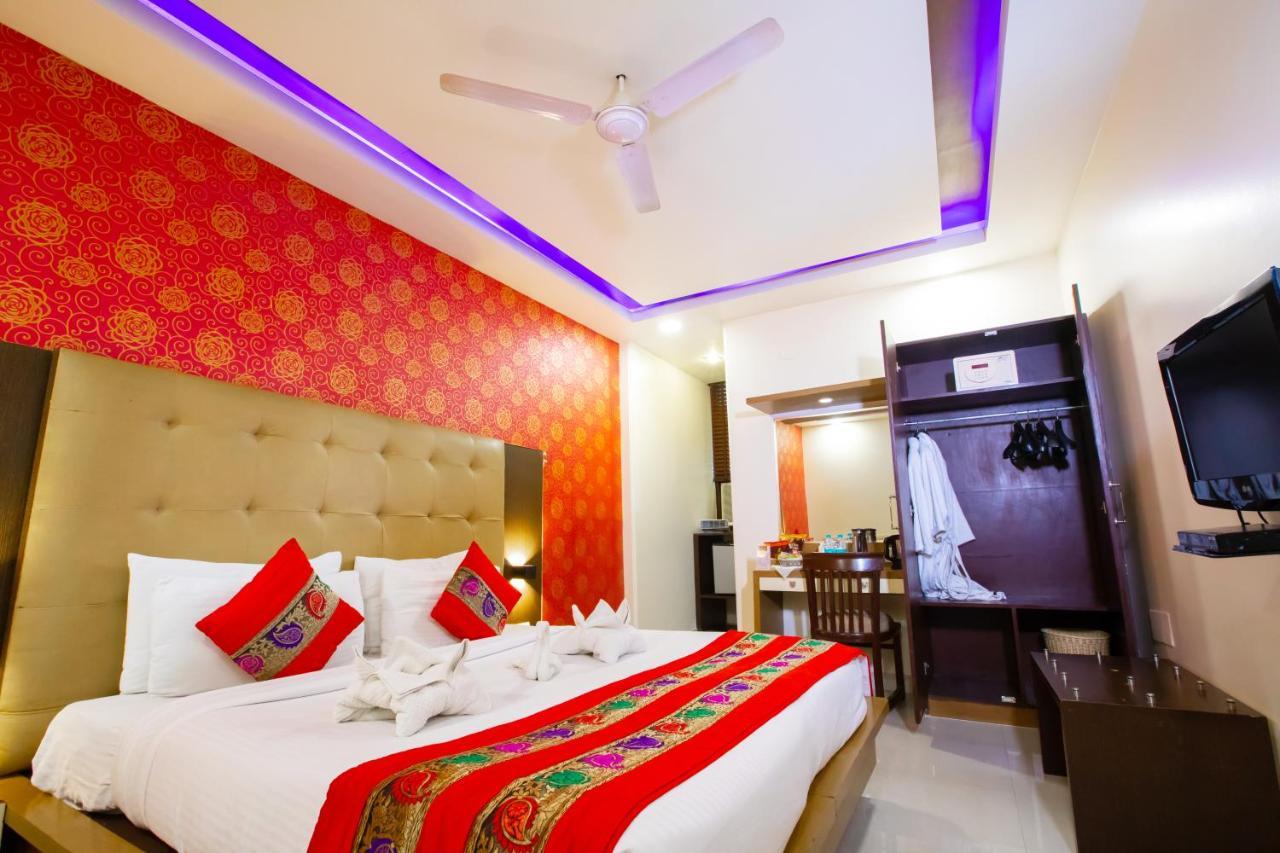 Hotel Surya International Delhi  Eksteriør billede