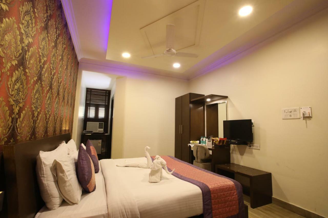 Hotel Surya International Delhi  Eksteriør billede