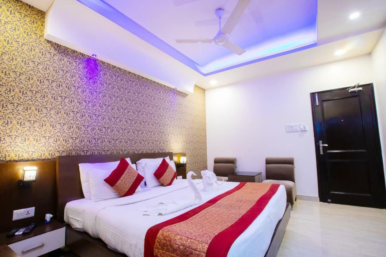 Hotel Surya International Delhi  Eksteriør billede