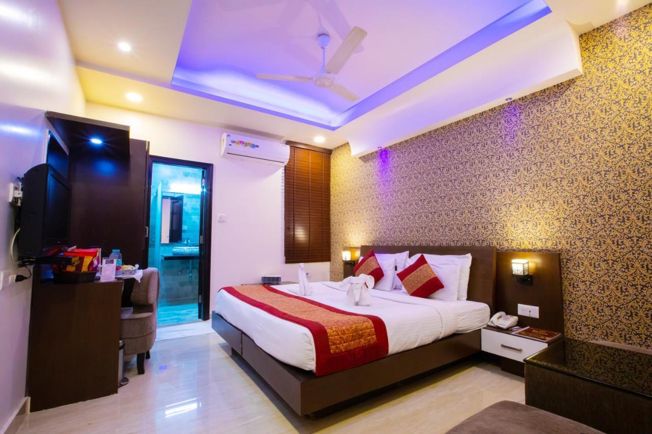 Hotel Surya International Delhi  Eksteriør billede